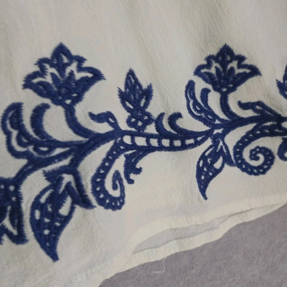 Lulus Women Tale to Tell White Blue Embroidered Shift Dress size S Short Sleeve - Picture 4 of 14
